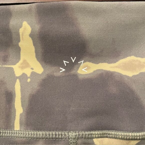 Varley Luna High Rise Leggings in Golden Tie Dye Size Large - Picture 11 of 14